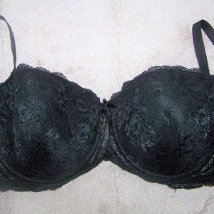 Delta Burke Lace Bra 40DD Underwire Padded Black